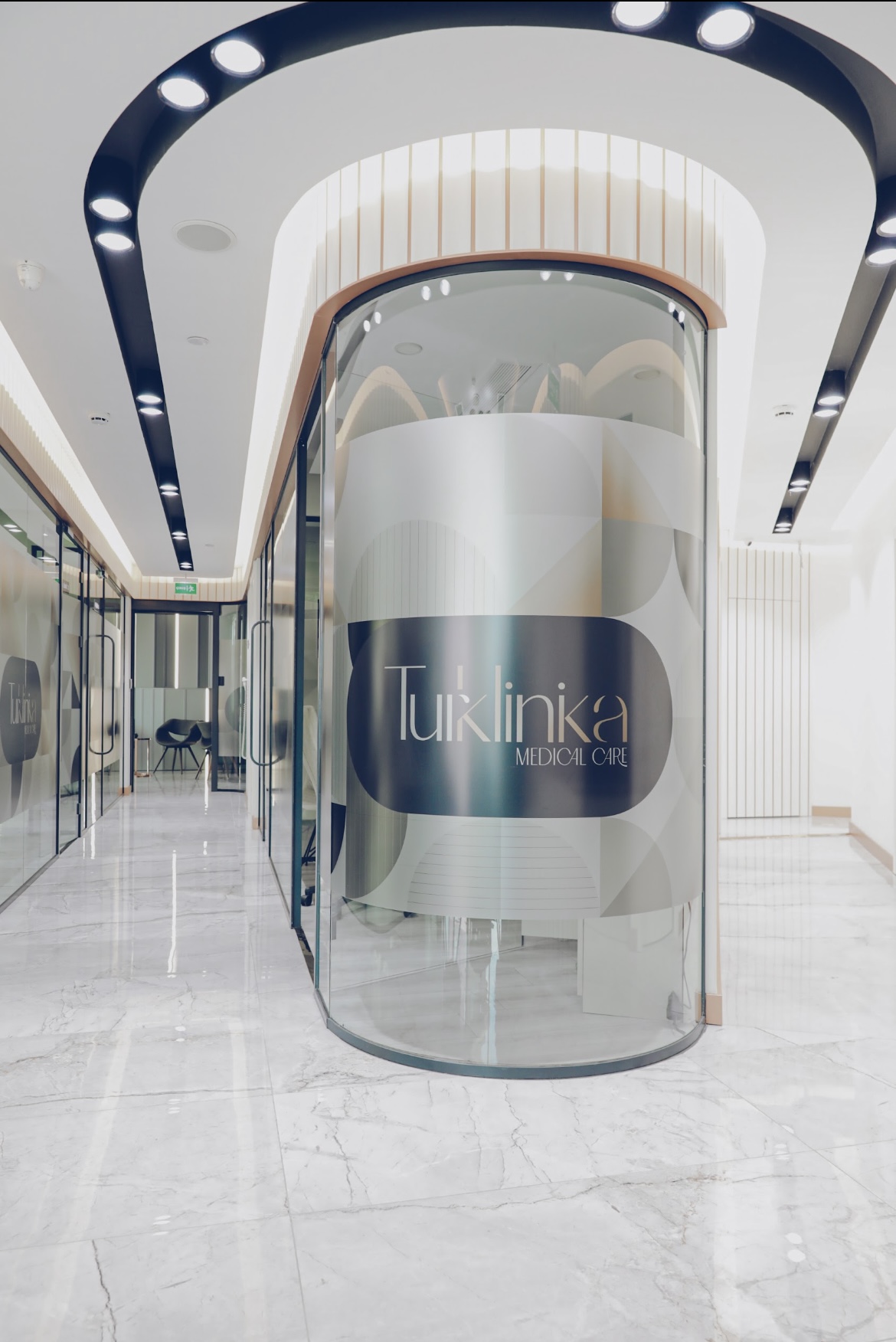 Modern Entrance & Reception